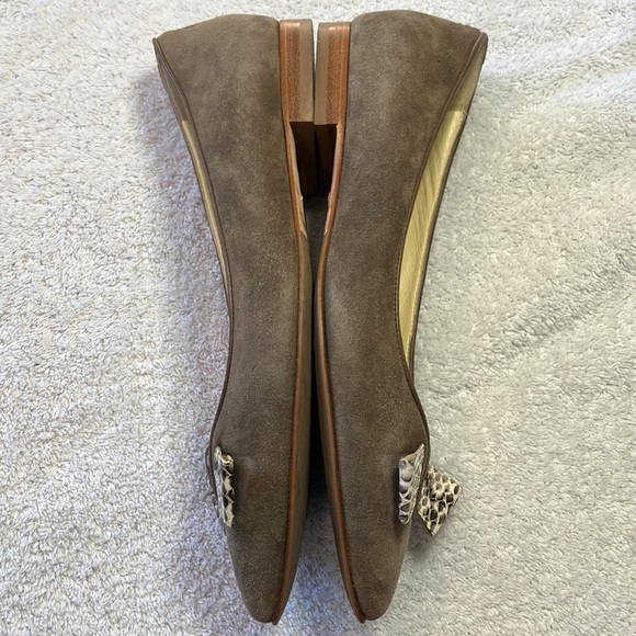 Sarah Flint Lana flats in taupe suede - Picture 7 of 11